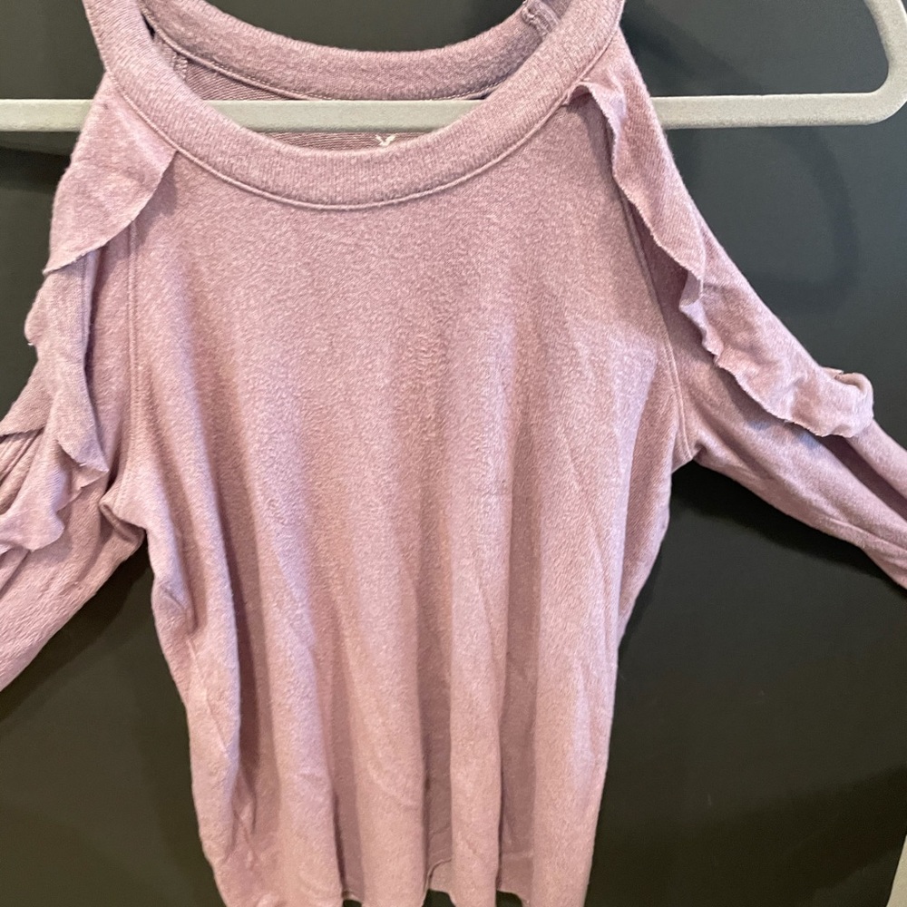 Women’s off the shoulder ruffled blouse